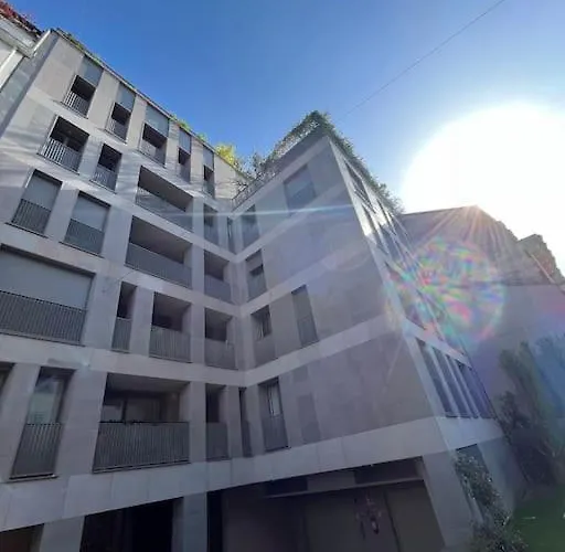 Luxury Close To Citylife, Metro & Dining Prázdninový dům