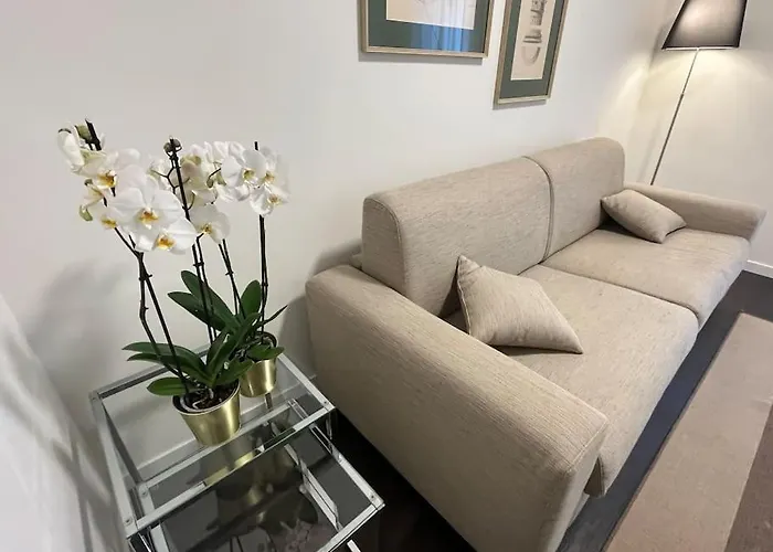 Luxury Close To Citylife, Metro & Dining Prázdninový dům *