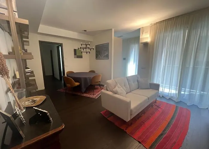 Prázdninový dům Luxury Close To Citylife, Metro & Dining Milán